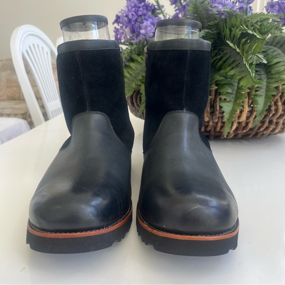 UGG NWOT HENDREN TL WP BLACK LEATHER BOOTS MID SIDE ZIP WOOL LINING MENS 17 - Picture 3 of 14